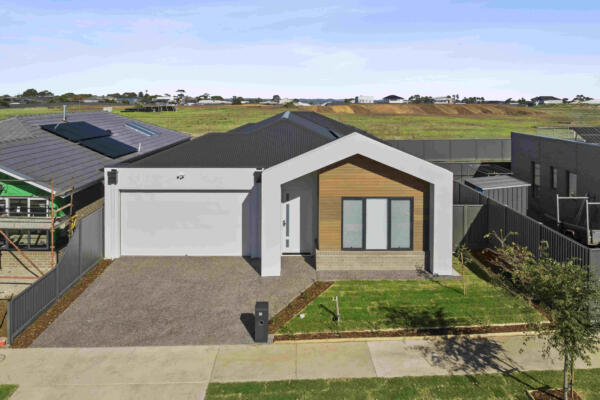 A custom coastal home build in St Leonards